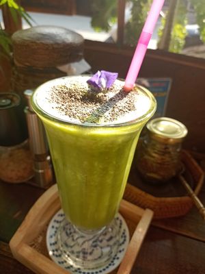 Smoothie 1.3 at Coffee Stains in Pai