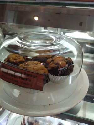 Peanut butter chocolate muffins at Coffee Stains in Pai