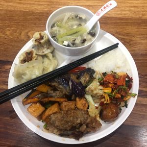 This was delicious!  at Sù Mǎn Xiāng 素满香 - Daxing in Shanghai