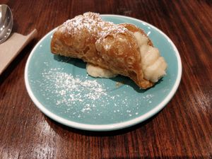 Cannoli with vanilla custard at Gardener's Lodge in Camperdown