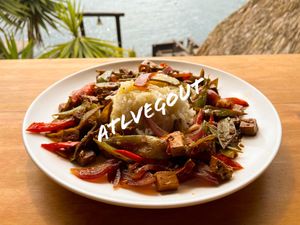 Kum pao veggie stir fry   at Laguna Lodge & Zotz Restaurant in Santa Cruz La Laguna