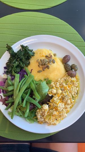 plate of the day at Ki Macrobiotico in Aveiro