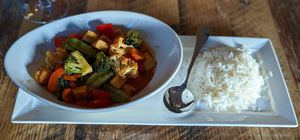 Thai Red Curry at Ravens' Restaurant in Mendocino
