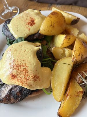 Portobello Benedict  at Ravens' Restaurant in Mendocino
