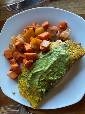 Omelette with chimichurri sauce and sweet potatoes at Ravens' Restaurant in Mendocino