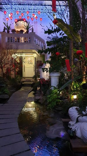 Entrance at Vi Lai - Maybe closed in Hanoi