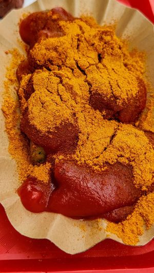 Curry-Worscht vegan at Best Worscht In Town - Schweizer in Frankfurt