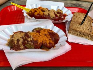 Vegan sausage where you can choose sauce (number 7 on the menu chosen on the pic)   at Best Worscht in Town - Zeil in Frankfurt