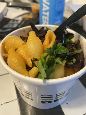 Mac cheese   at Beatnic - Seaport District in New York City