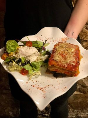 My friend had vegan gluten free Lasagna with homemade creamy vegan cheese (Cashew and pine nuts) and they told me that they use rejuvelac liquid and miso to ferment it!! They both  at La Fàbrica in Vilafranca Del Penedes
