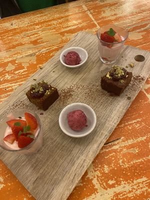 Toetje!  at Het Lokaal in Amersfoort