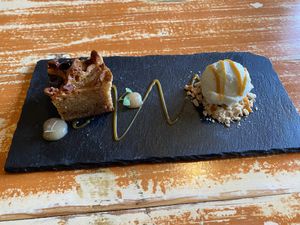 Clafoutis met appel & peer en appel-sorbet ijs  at Het Lokaal in Amersfoort