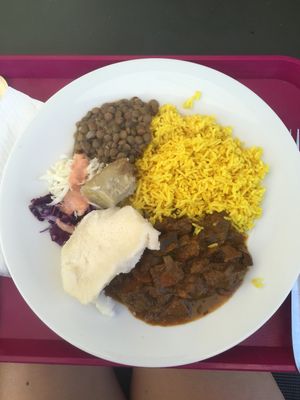 Vegan Colombo curry with all the vegan options at Le Sunny in Fort-de-france