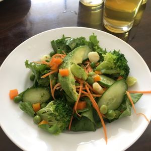 Best salads here, comes w menu at Delicius Sano y Vegano in Callao