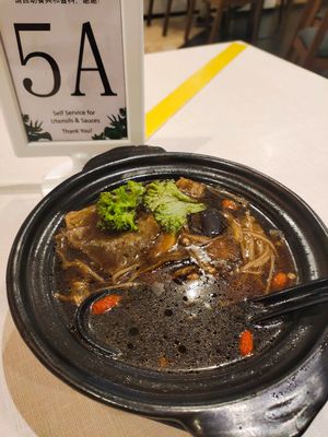 Herbal bak kut teh 😋 at D'Life Signature 蔬品軒 - Novena in Central Singapore