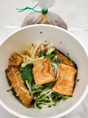 Asam laksa at D'Life Signature 蔬品軒 - Novena in Central Singapore