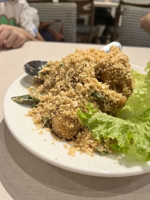 麦片虾 #Veganuary at D'Life Signature 蔬品軒 - Novena in Central Singapore