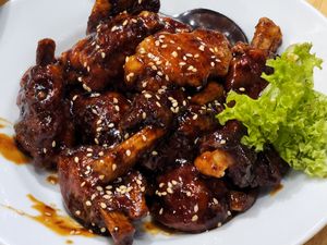 Marmite "pork ribs" at D'Life Signature 蔬品軒 - Novena in Central Singapore