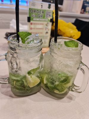 Mojito Sprite Tail ~ 26/12/22 at D'Life Signature 蔬品軒 - Novena in Central Singapore