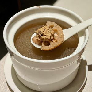 Vegan Lotus Root Soup at D'Life Signature 蔬品軒 - Novena in Central Singapore