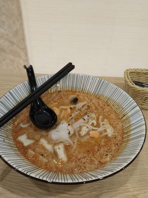 Laksa at D'Life Signature 蔬品軒 - Novena in Central Singapore
