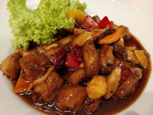Gong Bao monkey head mushroom at D'Life Signature 蔬品軒 - Novena in Central Singapore