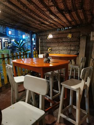 Outdoor sittings at Sempiternal  in Hikkaduwa