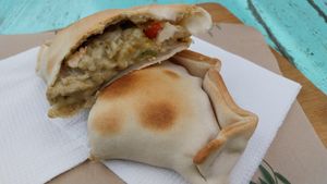 Oya empanada at Desde la RAIZ in La Serena