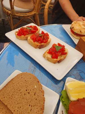 Bruschetta at Café Caso in Capri