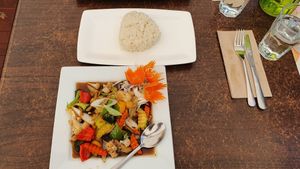 Ginger stir fry vege (minus the tofu!!!) & rice. at Green's in Paihia