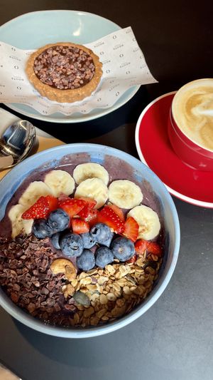 Probably the best açai bowl I’ve tried in Madrid. This chocolate tart was sooo good too! at Roots LaMarca in Madrid