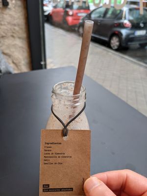 Strawberry smoothie at Roots LaMarca in Madrid