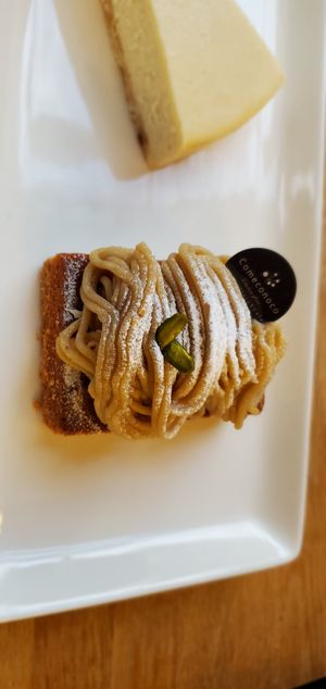 Rice flour mont blanc cake at Comeconoco Laboratory & Cafe in Osaka