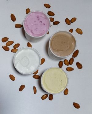 Sabores. Frutos rojos, chocolate, vainilla mango-gulupa at Vogo Helados in Bogota