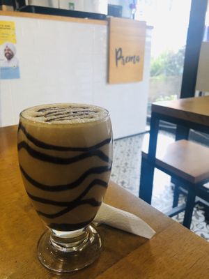 Frqpuccino en leche de Almendras deliiiiii at Vogo Helados in Bogota