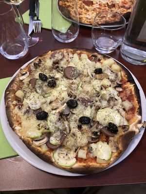   at Le 16e in Besancon