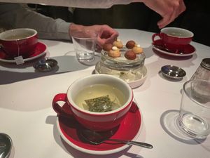 Tea and vegan sweets at Kop van 't Land in Dordrecht