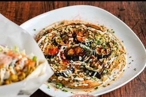 Pizza vegan  at Falafel Sababa in Osaka