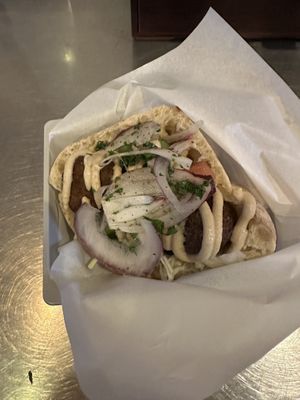   at Falafel Sababa in Osaka