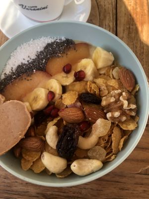 tropical bowl veganified at Mundo's in Tenerife