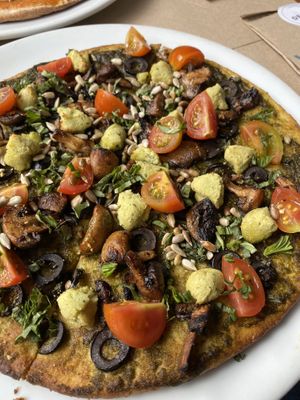 Deliciosa pizZa at De/Raiz Cocina Café - Calle 106 in Bogota