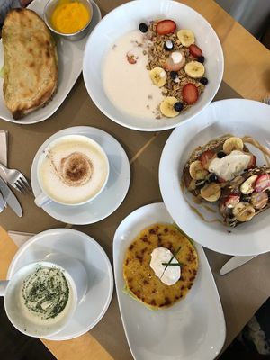 Breackfast at De Raíz at De/Raiz Cocina Café - Calle 106 in Bogota