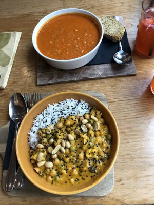 chickpea and cauliflower curry with basmati rice, moroccan chickpea soup at Veganika in Ljubljana