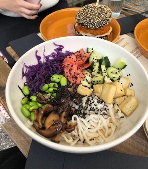 rice and shine bowl, tempeh burger at Veganika in Ljubljana