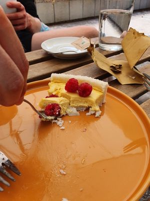 Mango raspberry and coconut at Veganika in Ljubljana