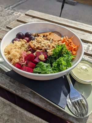 Ajge bowl at Veganika in Ljubljana