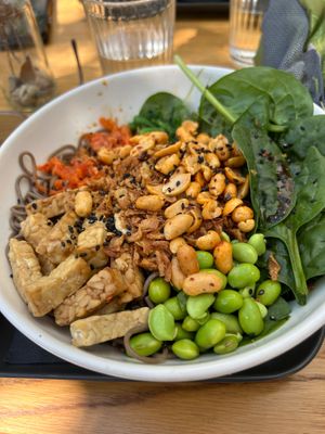 soba bowl at Veganika in Ljubljana
