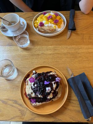 french toast, one with mango and on with blueberry  at Veganika in Ljubljana