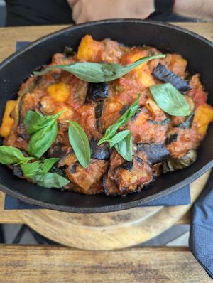 "Njok, njok who's there" at Veganika in Ljubljana