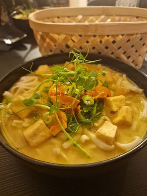 R-amen at Veganika in Ljubljana